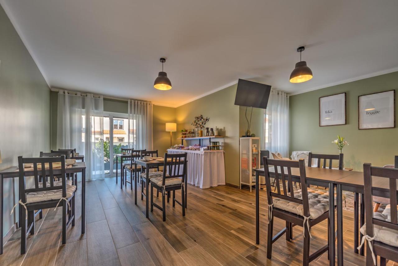 Fika Guest House Nazare Bagian luar foto
